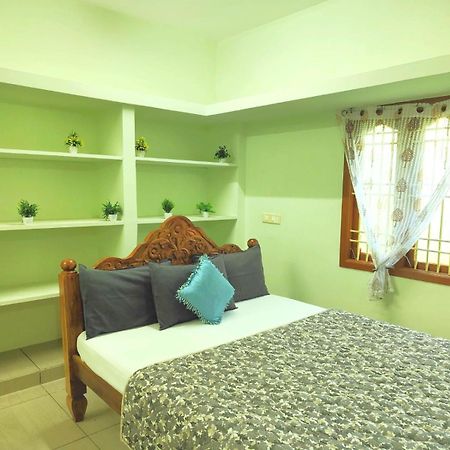 Shivam Eden Beach Homestay ポンディシェリ エクステリア 写真