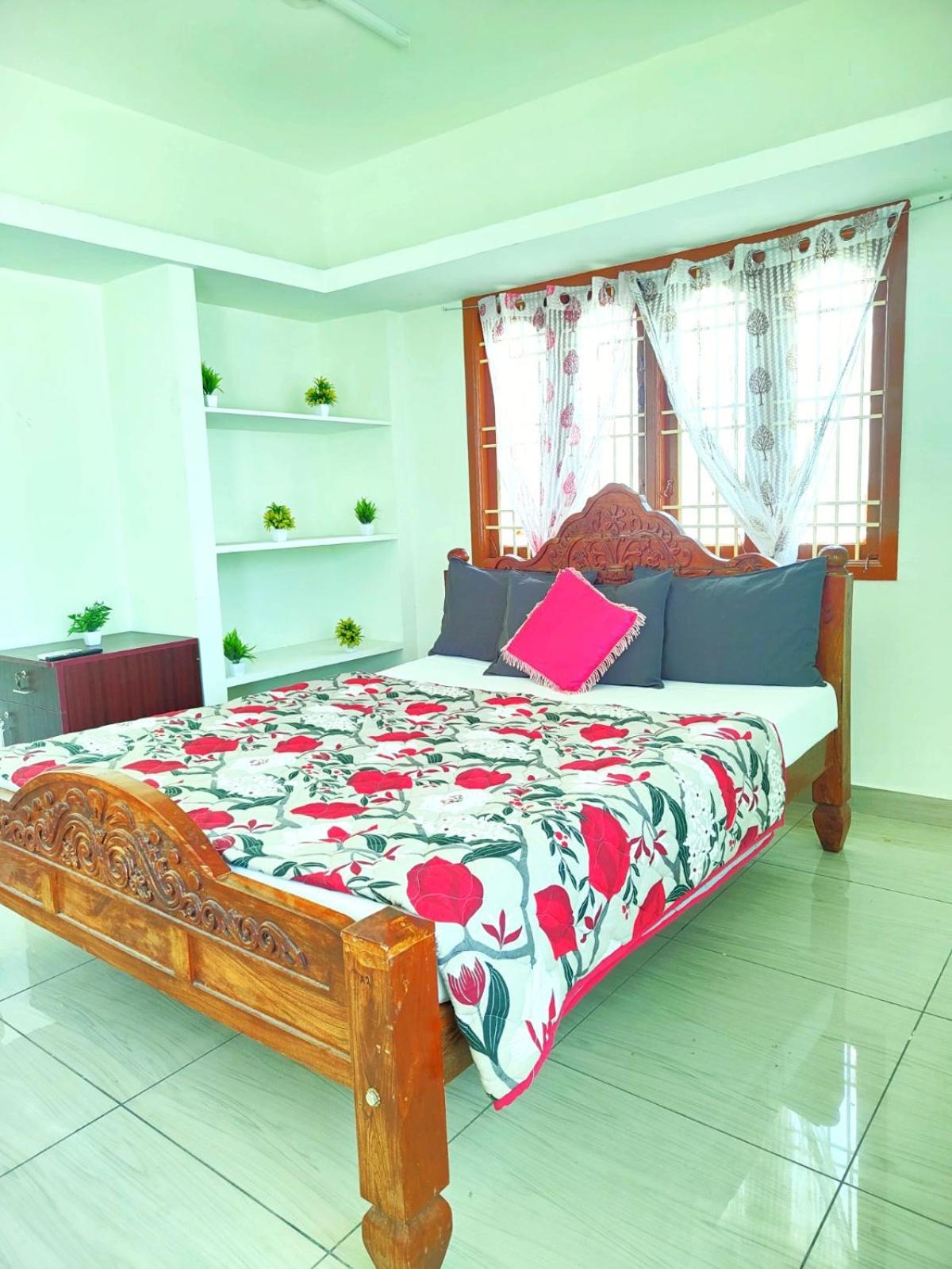 Shivam Eden Beach Homestay ポンディシェリ エクステリア 写真